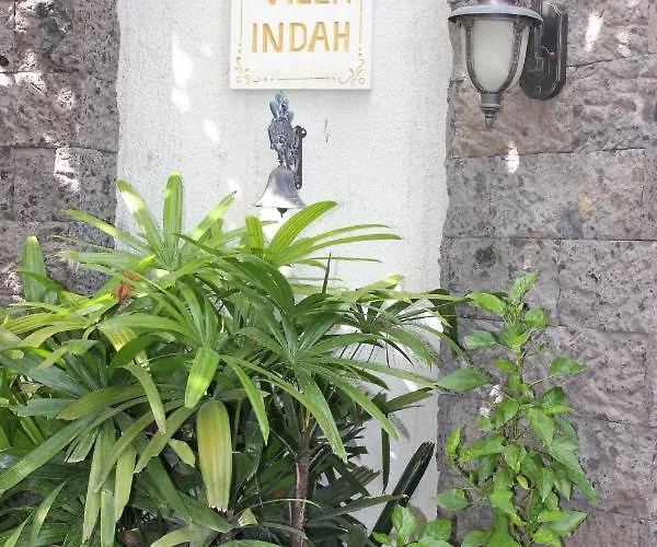Villa Indah 2 *